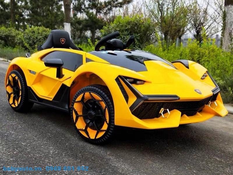 Xe điện 4 bánh trẻ em Lamborghini cực kỳ phong cách